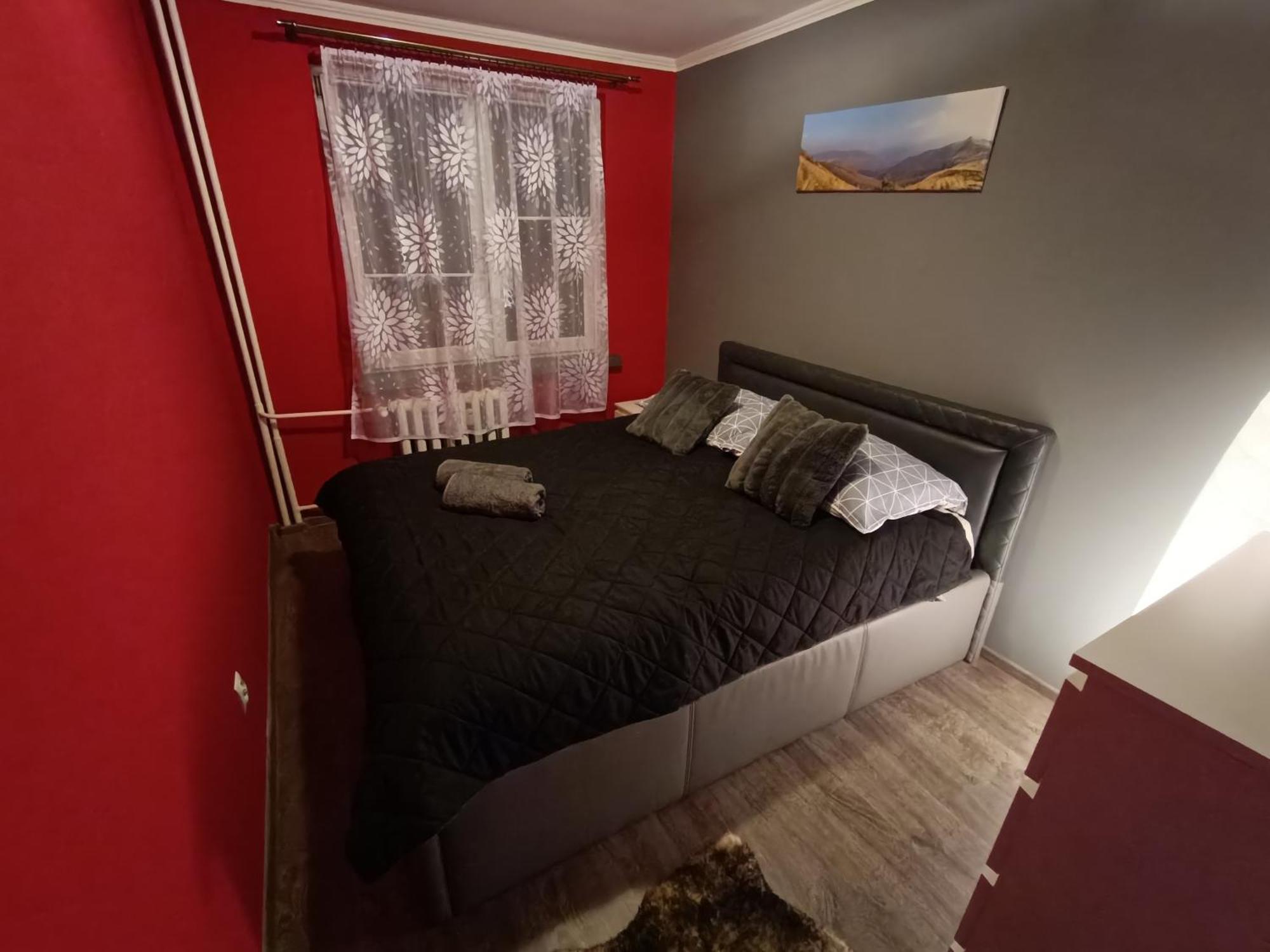 Apartament Przy Dworcu W Sanoku Екстер'єр фото